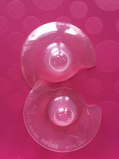 https://lyndseyhookway.com/wp-content/uploads/2021/11/nipple-shields2.jpg